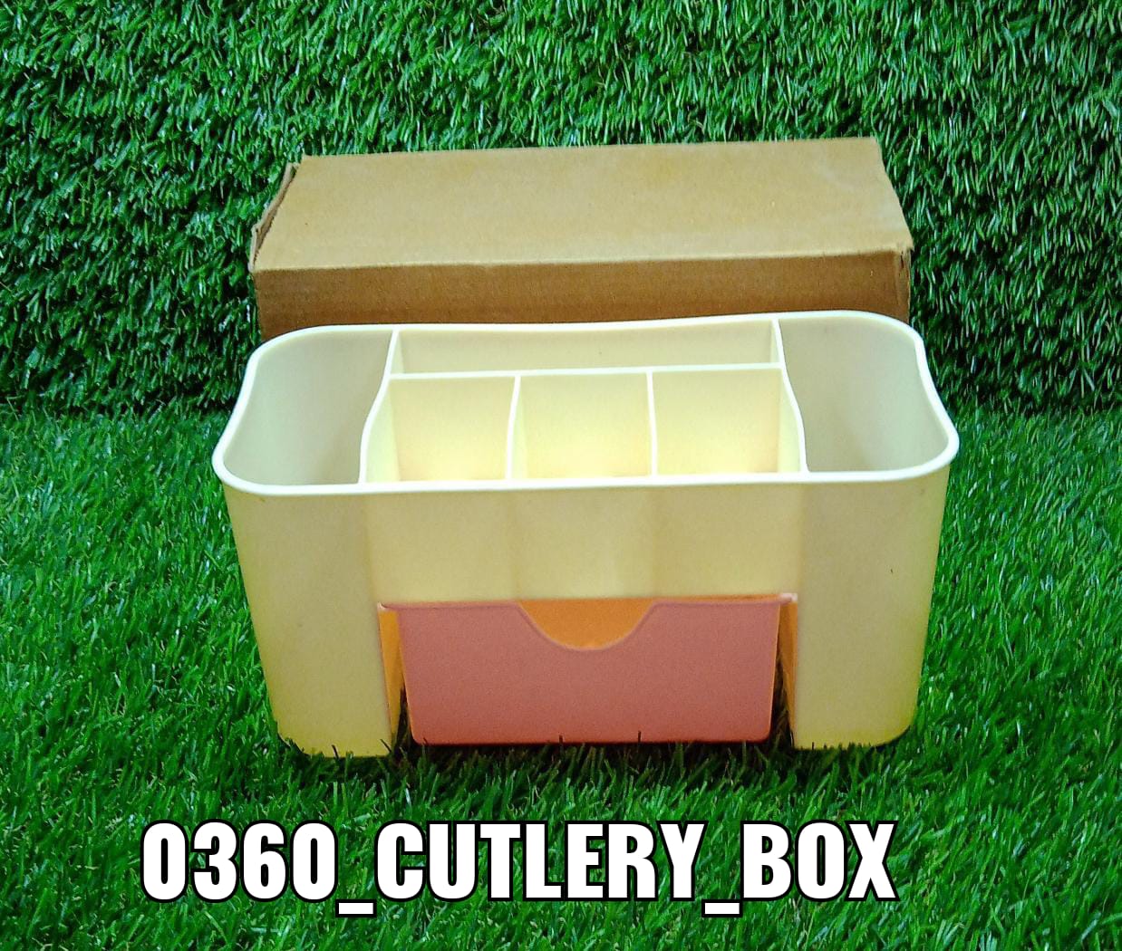 360 Makeup Cutlery Box Girl. 